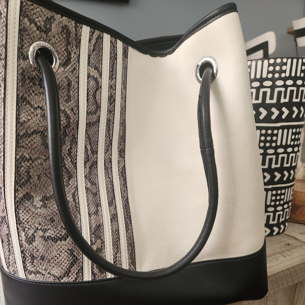 NWOT Calvin Klein purse